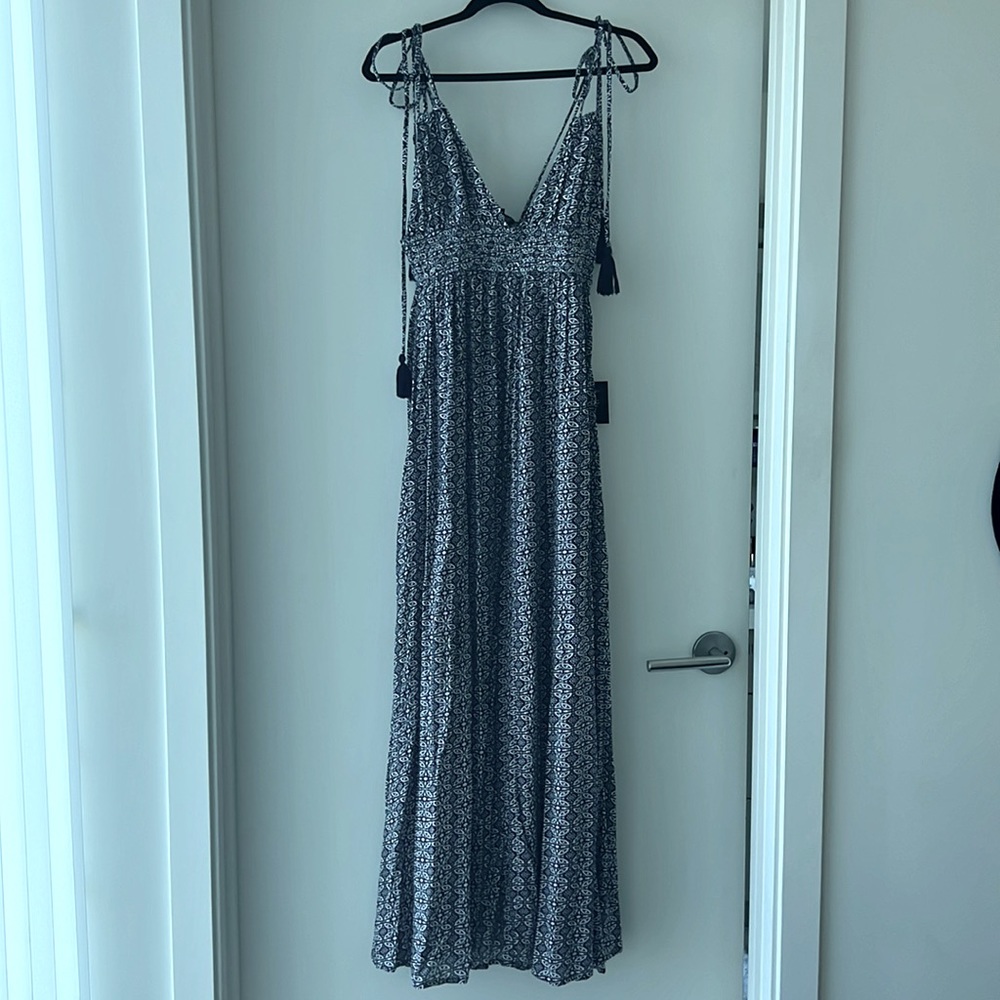 Lovely summer gooey maxi dress from Lulus!